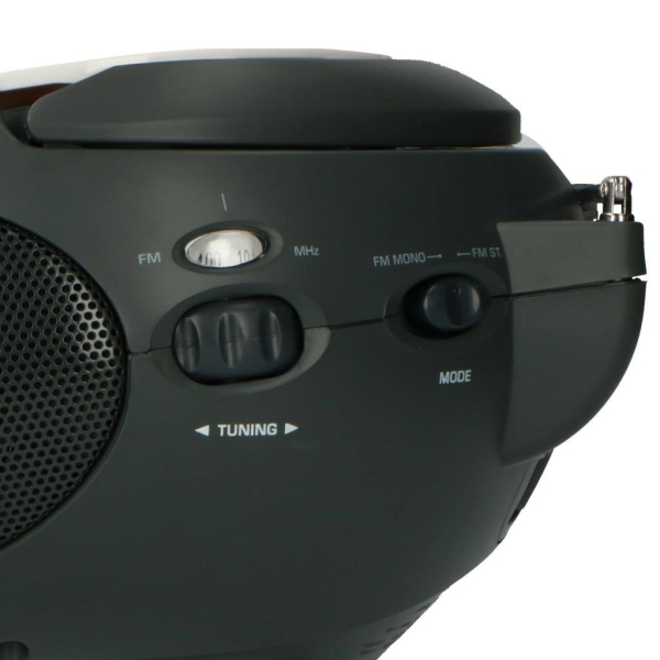 lenco-scd-24-beyaz-cd-calarli-tasinabilir-stereo-fm-radyo-beyaz-3390.jpg