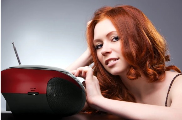 lenco-scd-37-usb-kirmizi-tasinabilir-fm-radyo-cd-ve-usb-oynatici-kirmizi-4976.jpeg