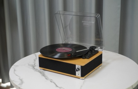 fomix-fm-109-siyah-hoparlorlu-bluetoothlu-pikap-plak-calar-5122.jpg