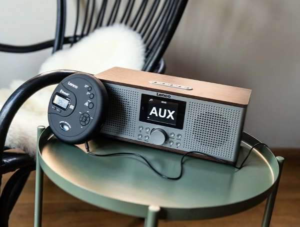lenco-cd-300bk-darbeye-dayanikli-tasinabilir-bluetooth-cd-mp3-calar-siyah-5507.jpg